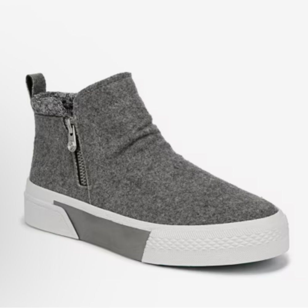 NWOB Blowfish Malibu Walkabout High-Top Sneaker Grey Flannel Women's 7.5 EUR 38